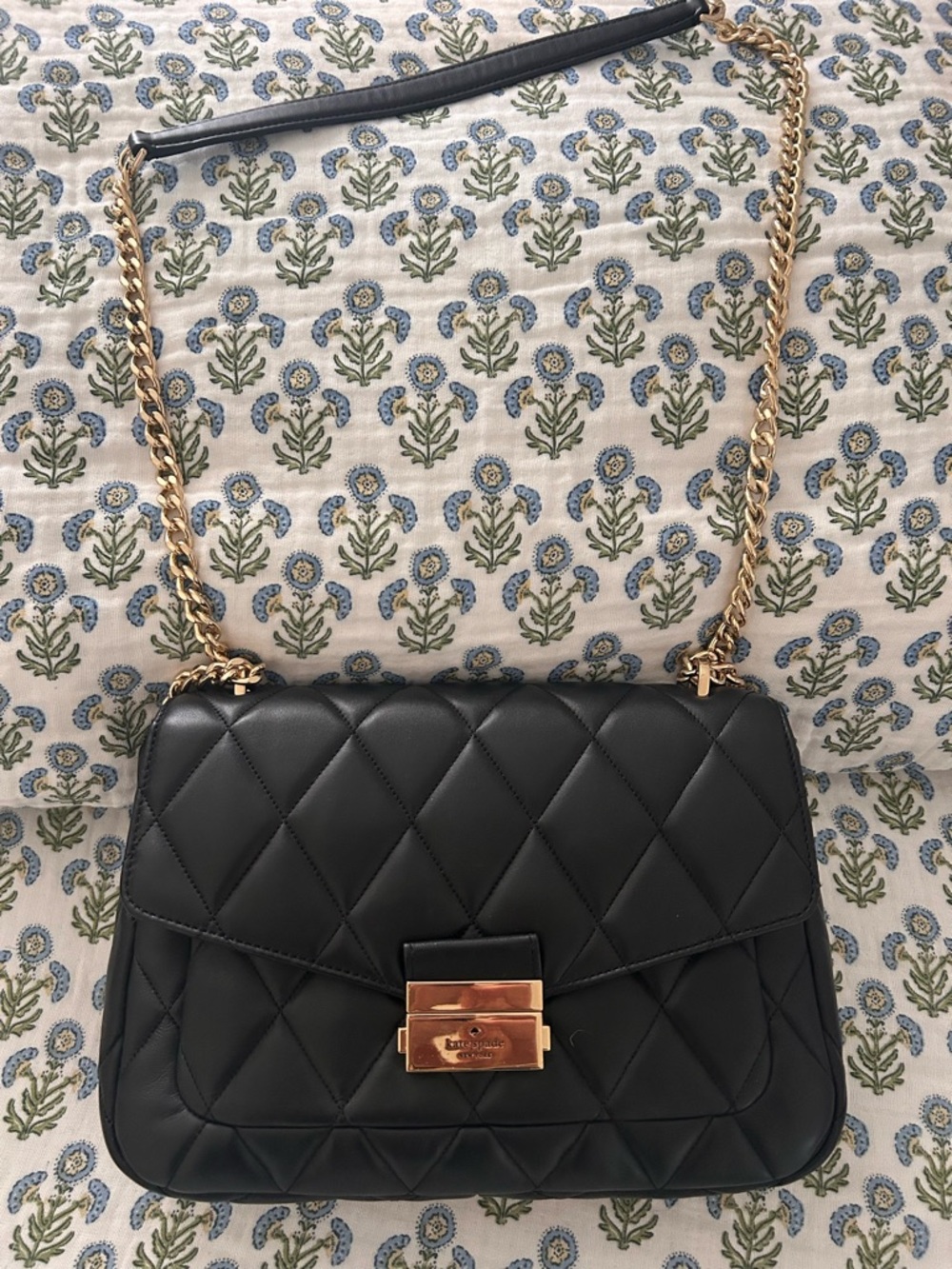 Kate Spade New York Women's Carey Smooth Leather Small Flap Quilted Shoulder Bag - Picture 5 of 9